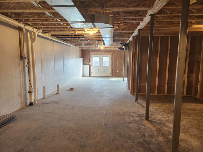 Building Photo - 30 Ivan Dr