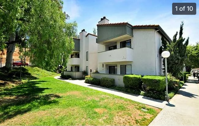 Building Photo - 110 N 2nd Ave