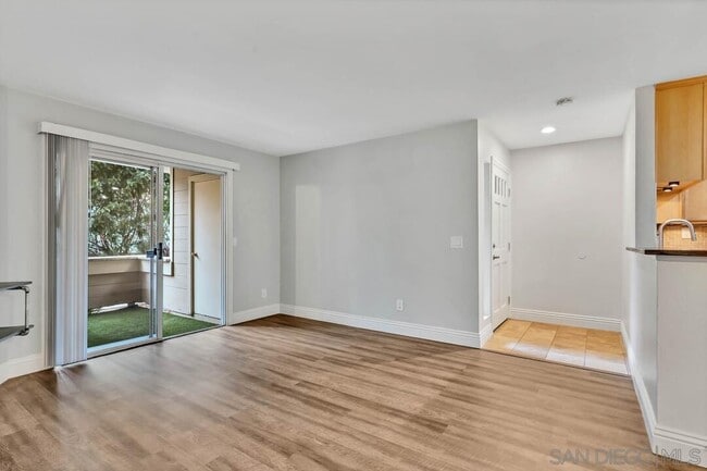 Building Photo - 3525 Grove St