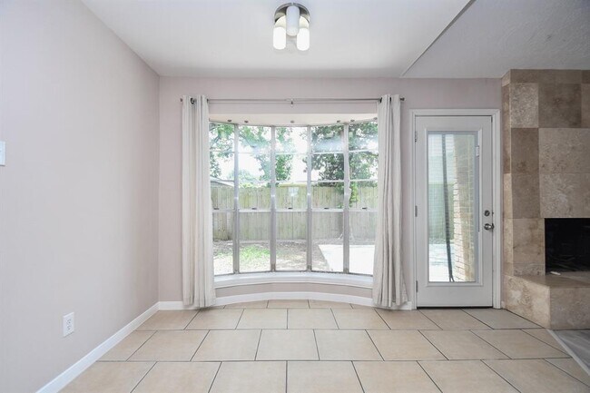 Building Photo - 12939 Westmere Dr