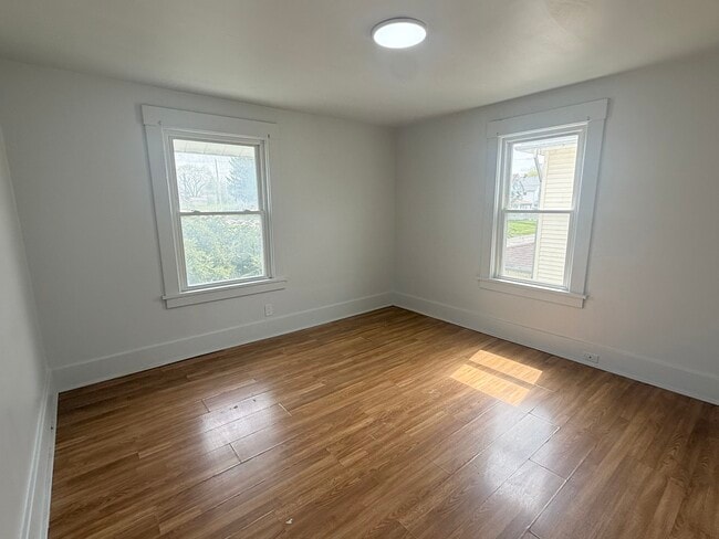 Building Photo - 726 Baldwin Ave