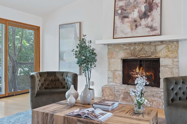 Building Photo - 3633 Peregrine Falcon Dr