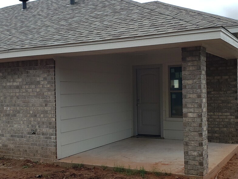 Building Photo - 1506 Hursh Ave