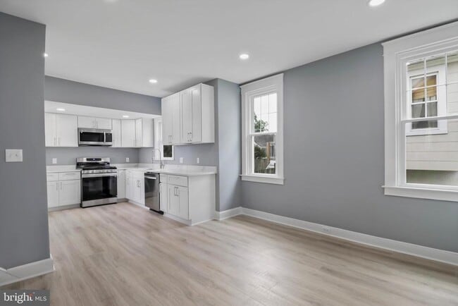 Building Photo - 47 N Prospect Ave