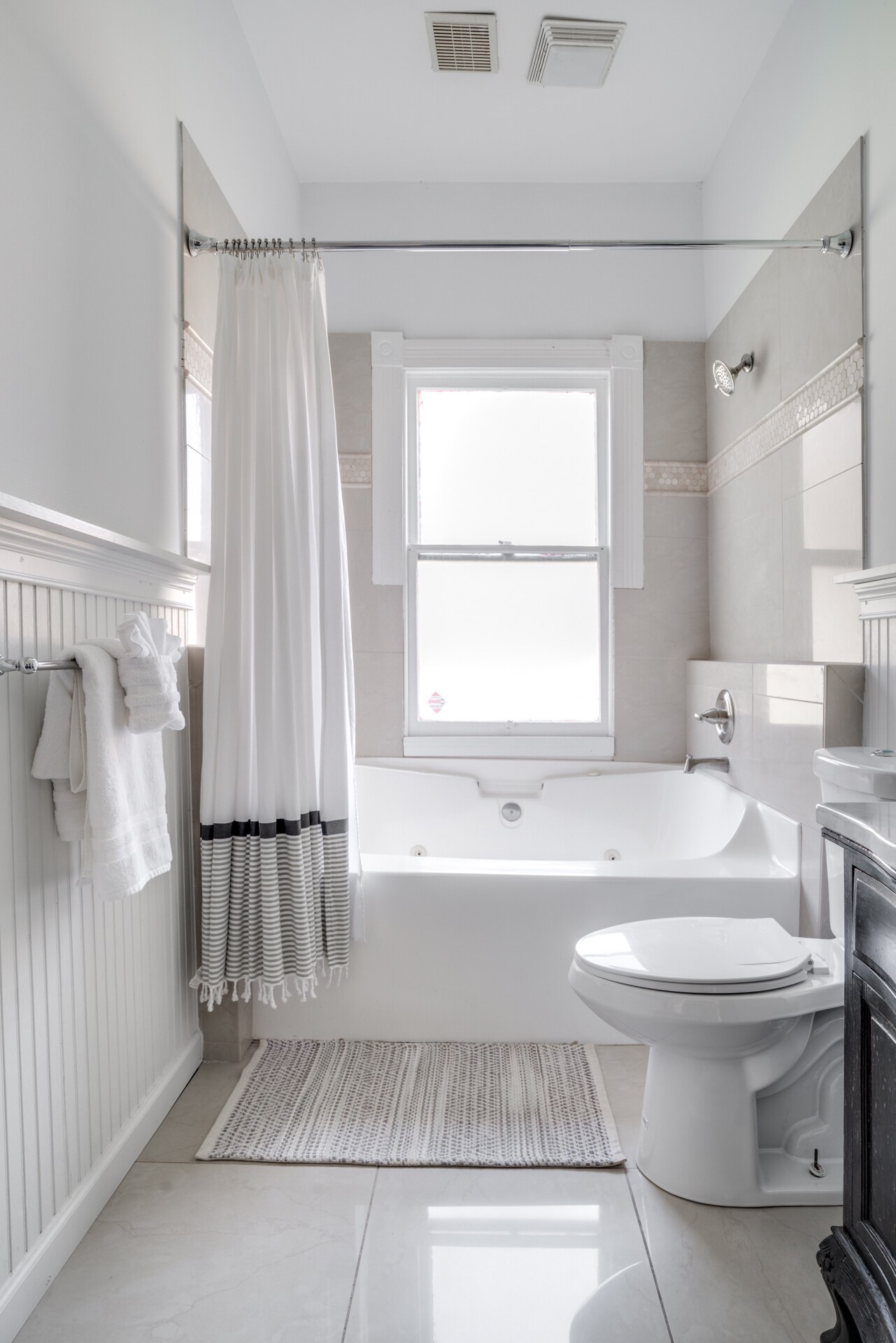 Building Photo - 1433 Desoto Ave SW