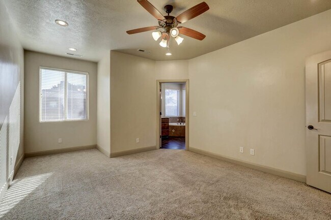 Building Photo - Beautifully Designed 5 Bedroom Home in Was...