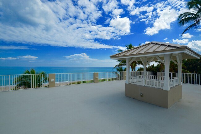 Building Photo - 4748 S Ocean Blvd