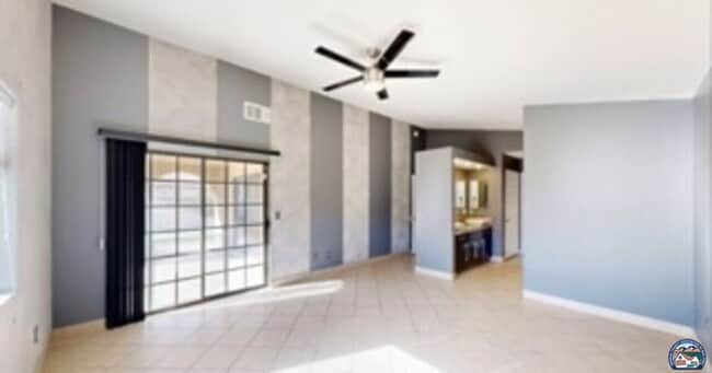Building Photo - 2267 Aurora Ct