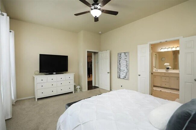 Building Photo - 13414 Barons Lake Ln