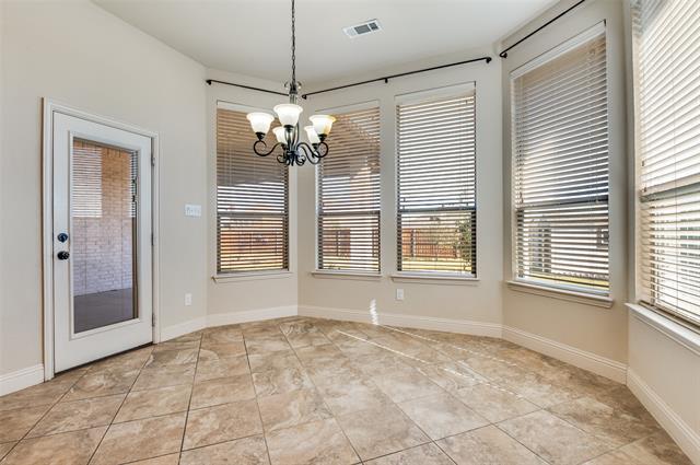 Building Photo - 3238 Brighton Dr