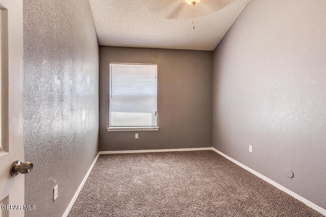 Building Photo - 14240 Bryce Dr