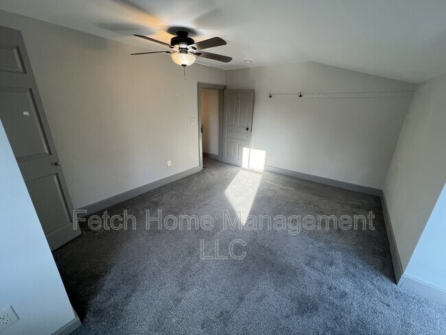 Building Photo - 34 N Lee St