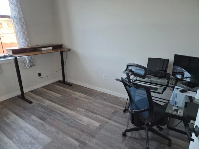 Building Photo - 36 Pleasant St