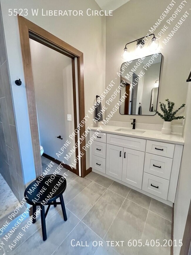 Building Photo - 5523 W Liberator Cir