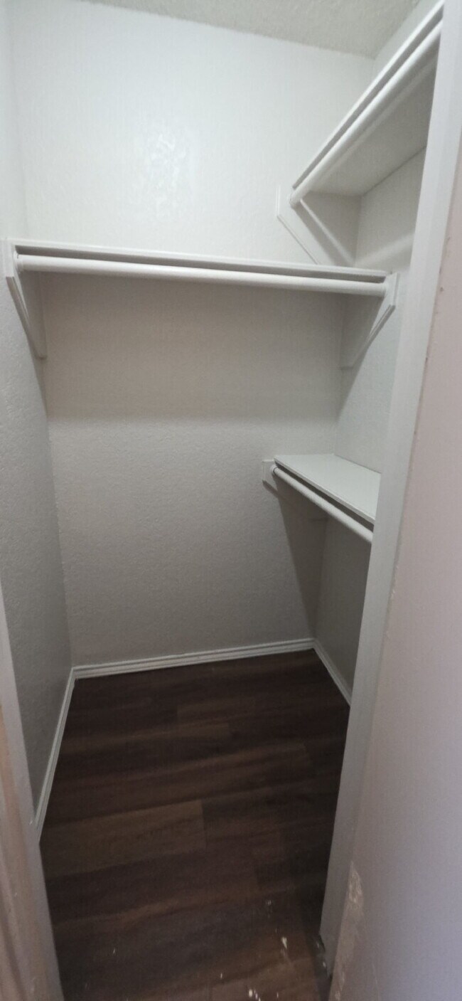 Building Photo - Move In Special of 1/2 OFF 1st Month Rent - Welcome to this beautifully updated duplex!!!