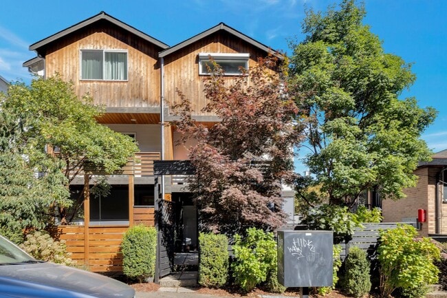 Primary Photo - Modern 2-Bedroom Townhome in the Heart of ...