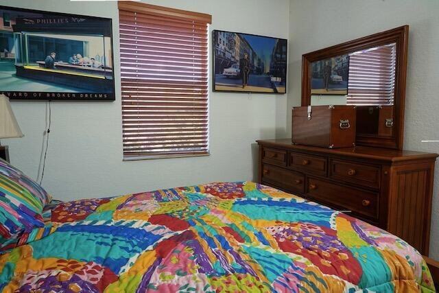 Building Photo - 144 Blue Grotto Dr