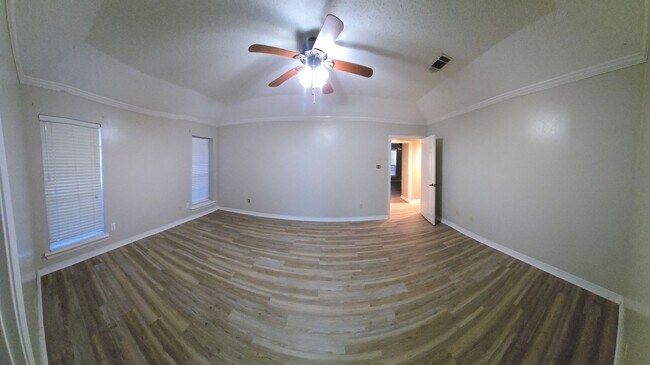 Building Photo - 6213 W Oxbow Loop