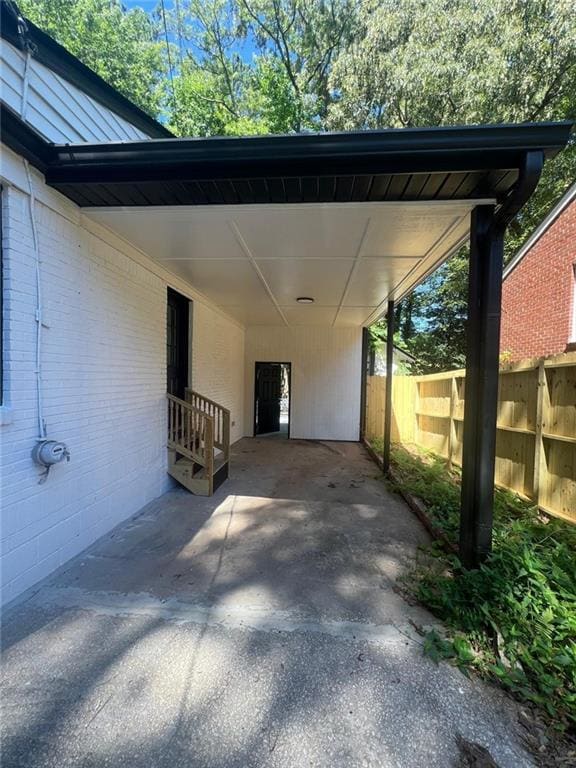 Building Photo - 2545 Plantation Dr