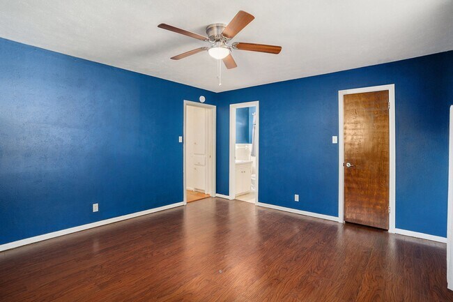 Building Photo - Great 3 Bedroom with Detached Workshop and...