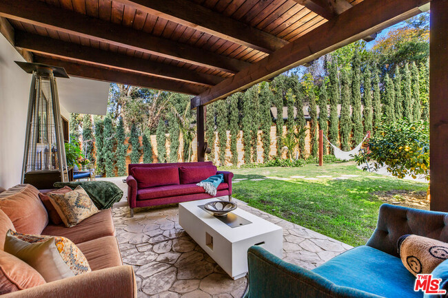 Building Photo - 3092 Laurel Canyon Blvd
