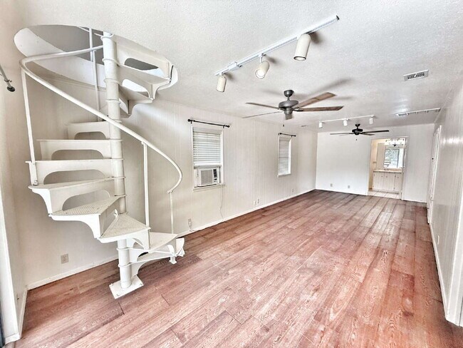 Building Photo - Tranquility Meets Flexibility — Canyon Lak...