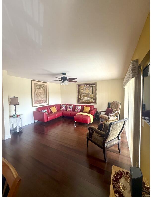 Building Photo - 162 Preston Way