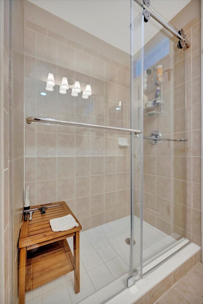 Building Photo - 3216 Mangrove Point Dr