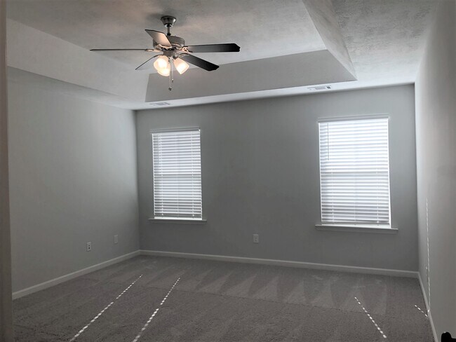 Building Photo - 851 Goodale Dr