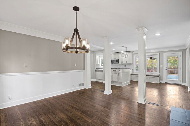 Building Photo - 815 Sudbury Rd NE