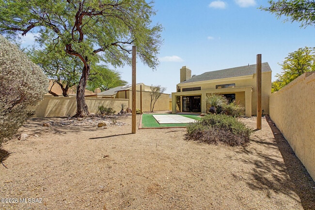 Building Photo - 5250 Woodspring Dr