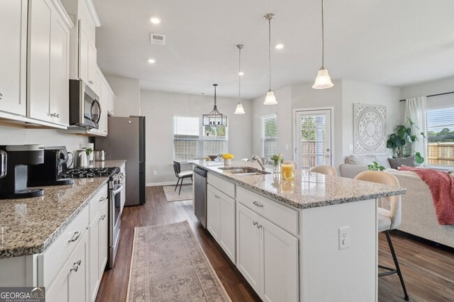 Building Photo - 3890 Clarington Dr