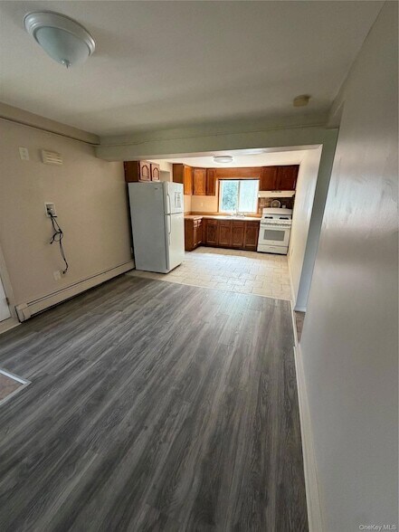 Building Photo - 56 Sammis Ave