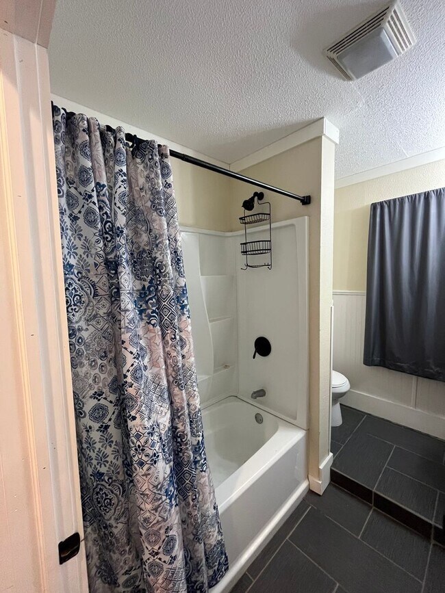 Building Photo - 12 Madison St