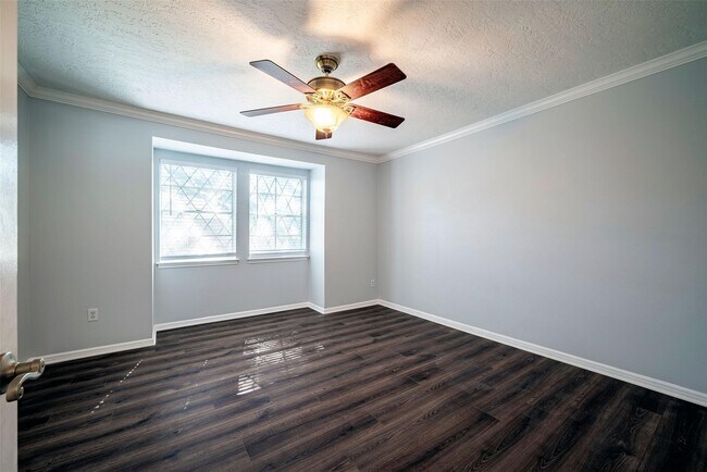 Building Photo - 2352 Triway Ln