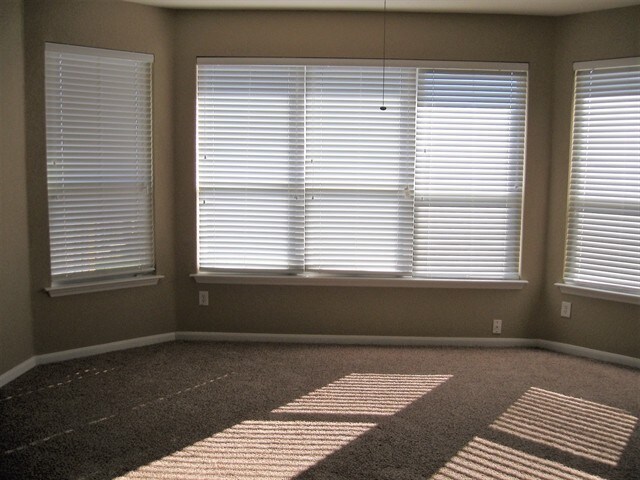Building Photo - 1402 Chandler Cove