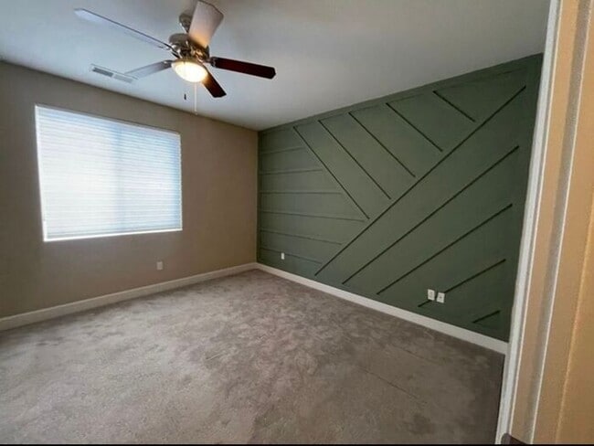 Building Photo - 4819 Tree Swallow Ln