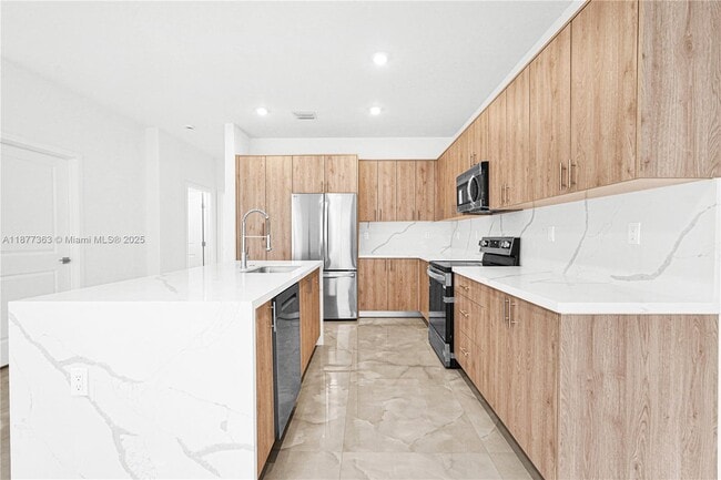 Building Photo - 22511 SW 125th Ave