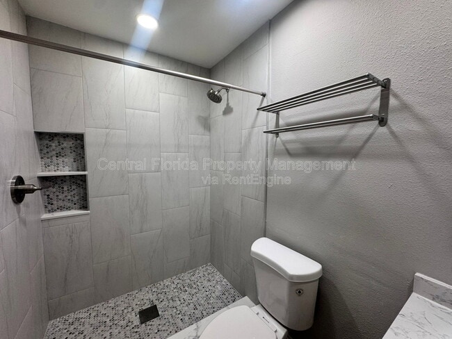 Building Photo - 13903 Timberland Dr