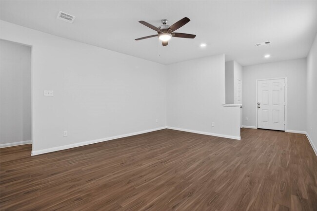 Building Photo - 13320 Burbot Dr