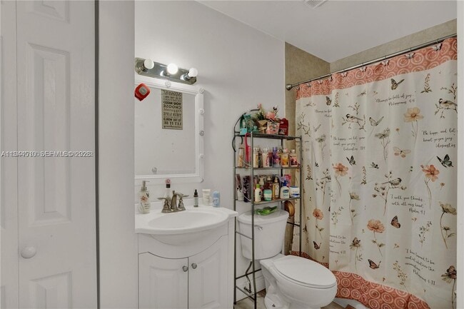 Building Photo - 7425 SW 152nd Ave