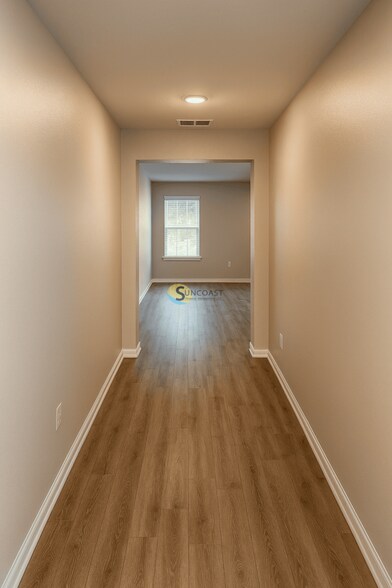 Building Photo - 8676 Kaye Ln