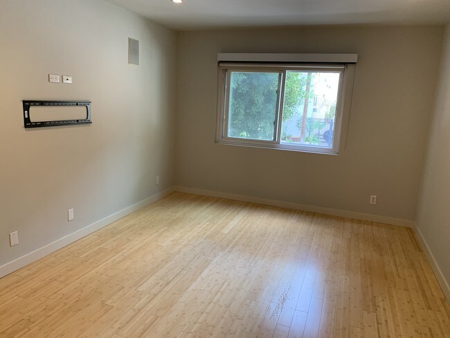 Master Bedroom Walk-In Closet & Hallway - 1250 N Kings Rd
