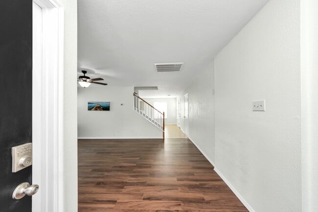 Building Photo - 2610 Skyview Shadows Ct