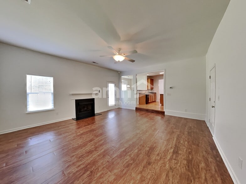 Building Photo - 5818 Parkstone Dr