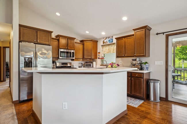 Building Photo - 868 McCollister Ct