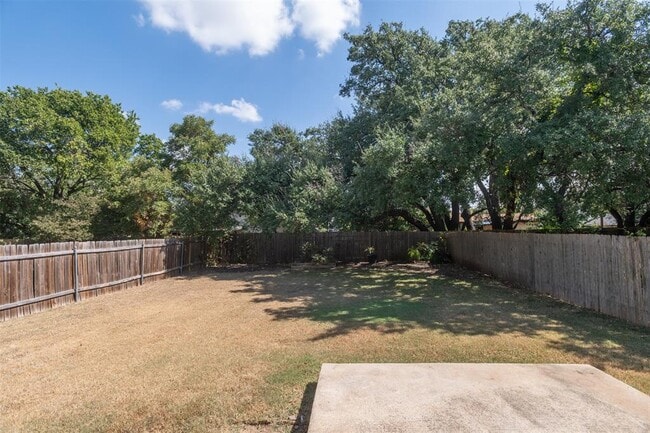 Building Photo - 2510 Stapleford Dr