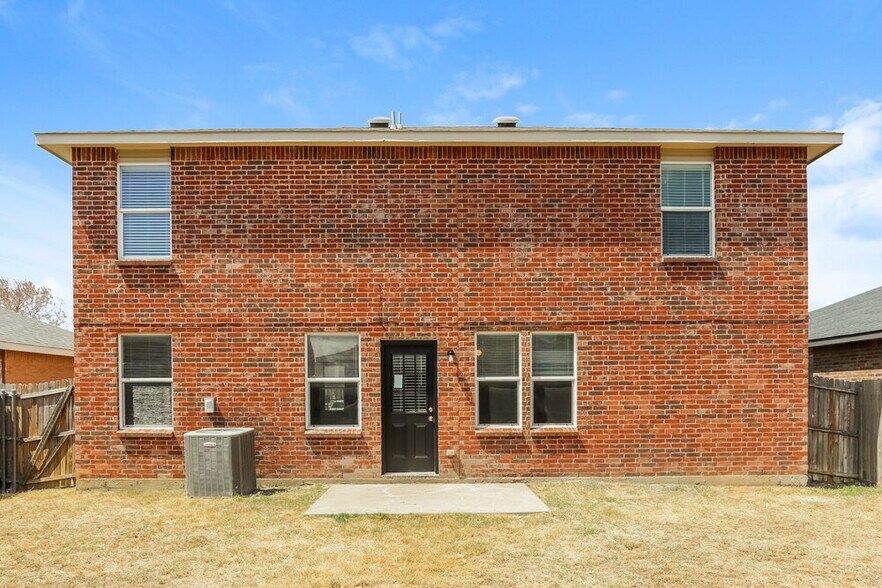 Building Photo - 9205 Cheswick Dr