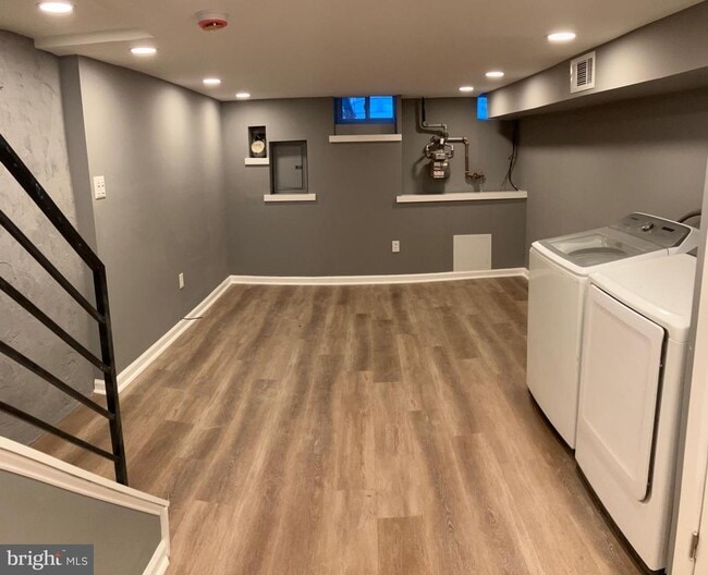 Building Photo - 2625 Manton St