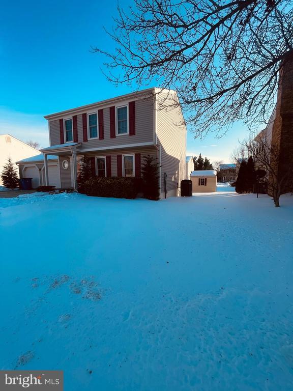 Building Photo - 404 Navaho Dr